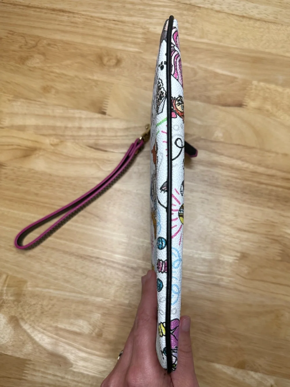 Dooney & Bourke Disney The Aristocats Limited Edition Zip Around Wristlet